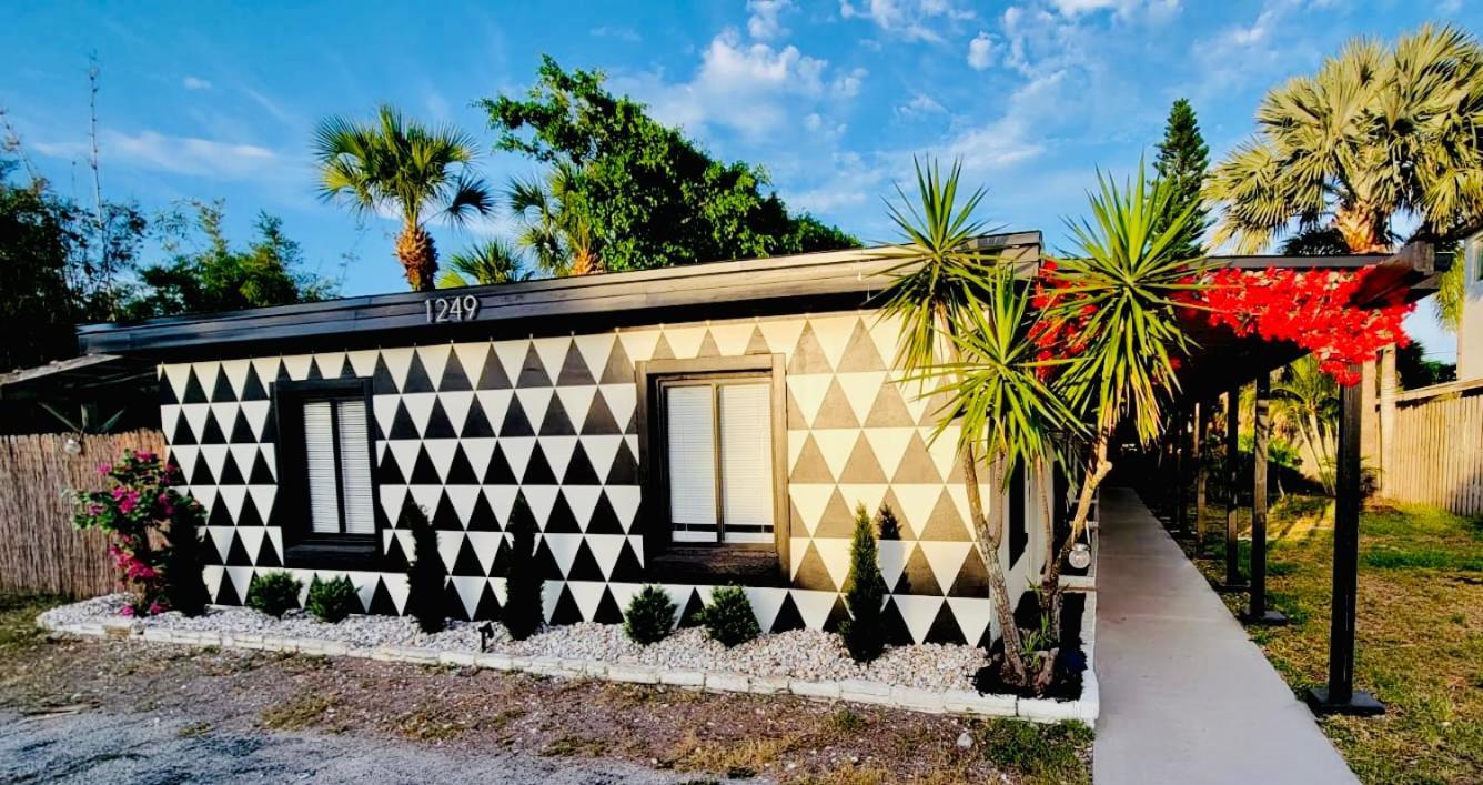 Beach Bungalow By The Sea 2 Какао-Бич Экстерьер фото